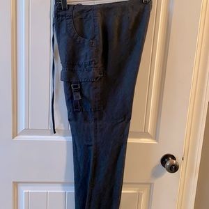 Ankle length, cargo drawstring line pants (medium)